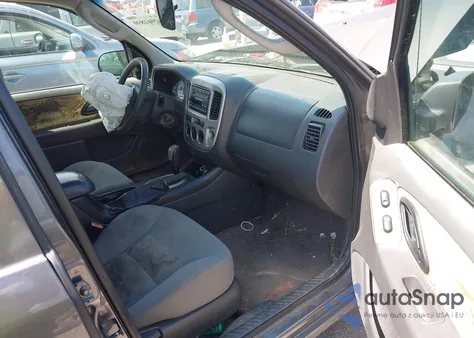 2006 Ford Escape Xlt/Xlt Sport from USA, damaged, VIN 1FMYU03166KA55380